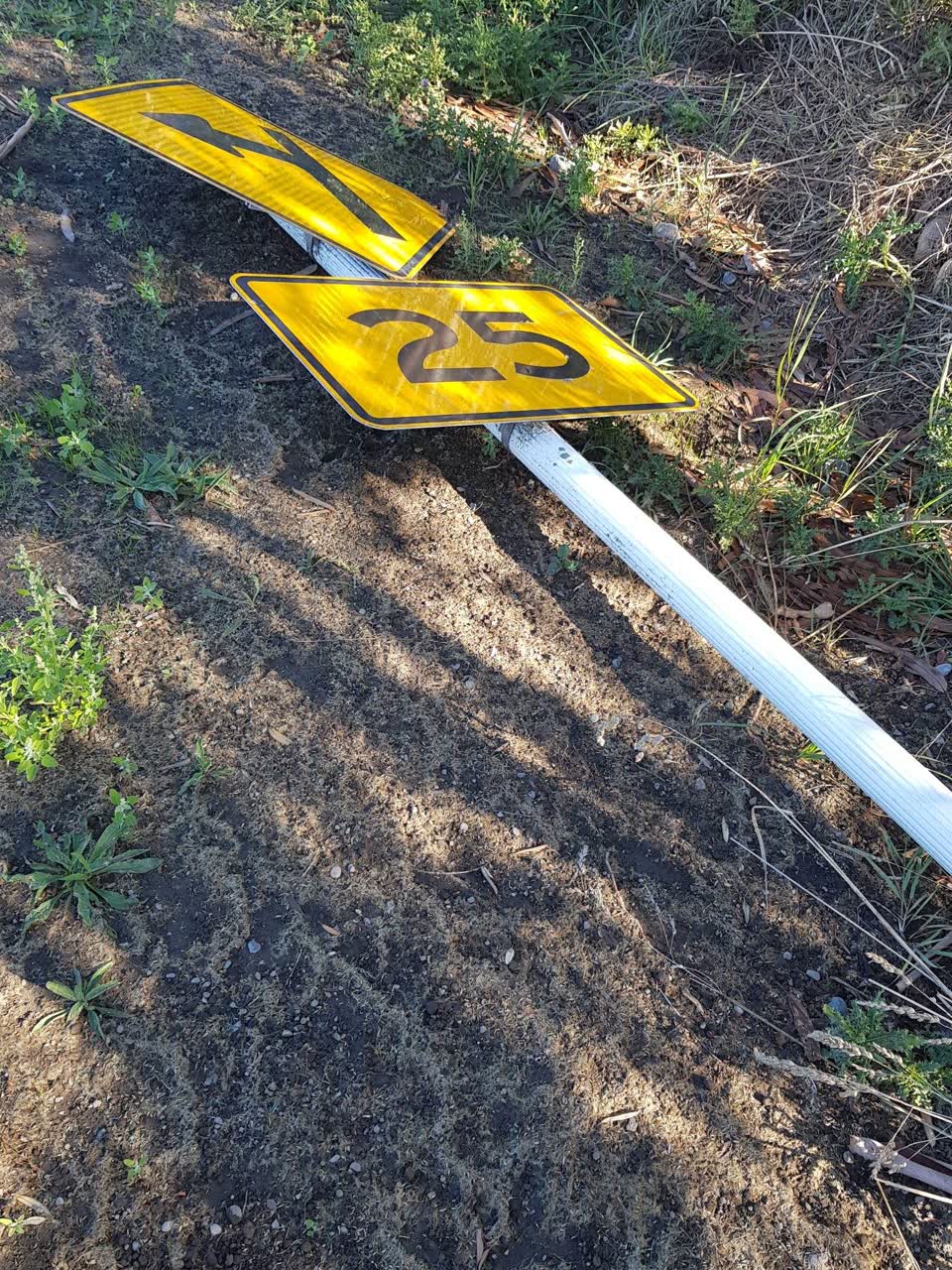 The photograph attached to this roading/streets report