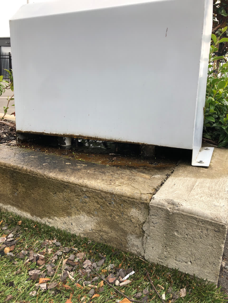 The photograph attached to this water supply report