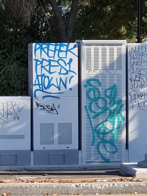 Graffiti, a report photo