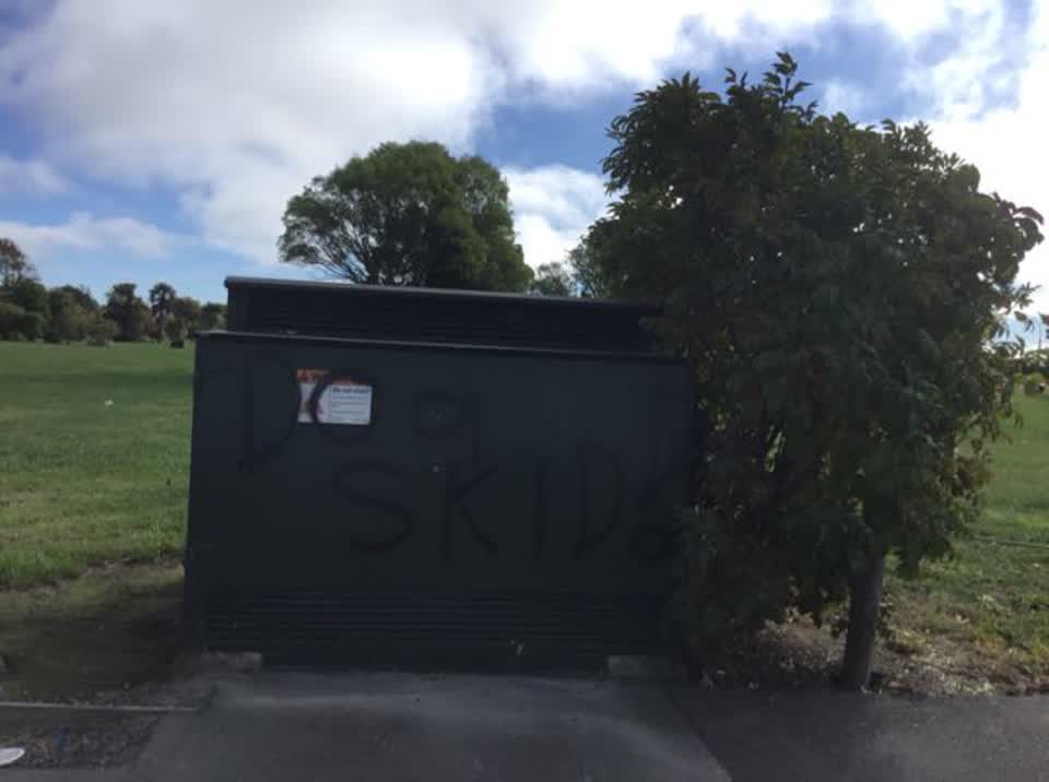 The photograph attached to this graffiti report