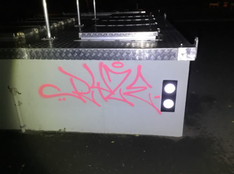 The photograph attached to this graffiti report
