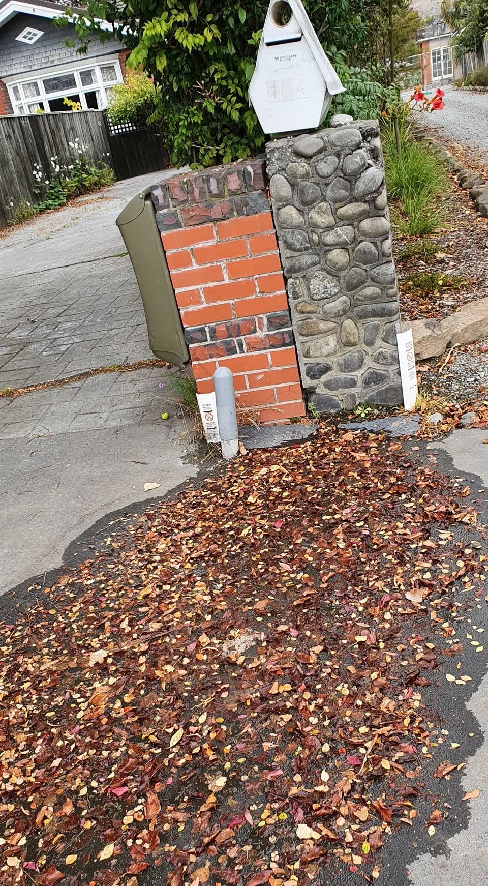 The photograph attached to this water supply report
