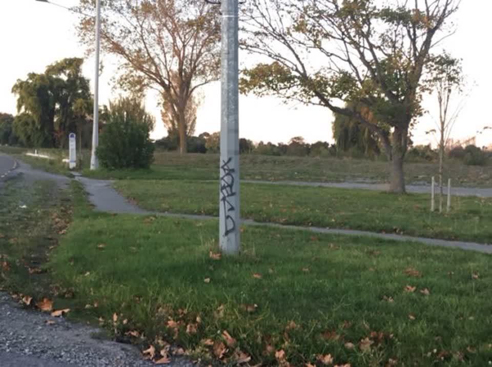 The photograph attached to this graffiti report