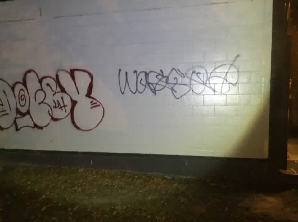 The photograph attached to this graffiti report