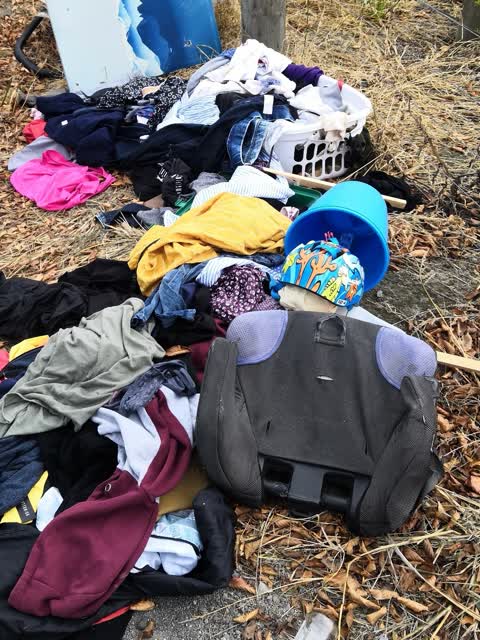 Rubbish/Recycling, a report photo
