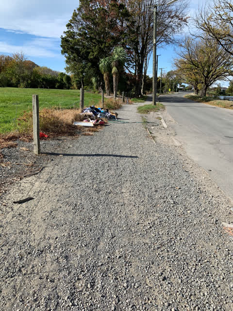 Rubbish/Recycling, a report photo
