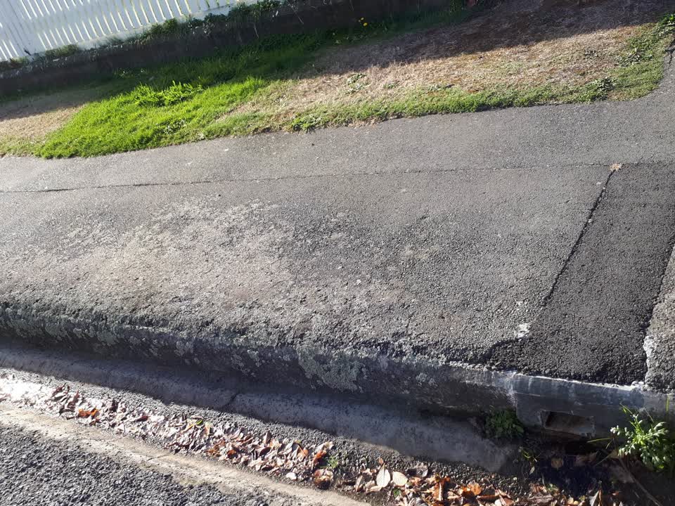 The photograph attached to this water supply report
