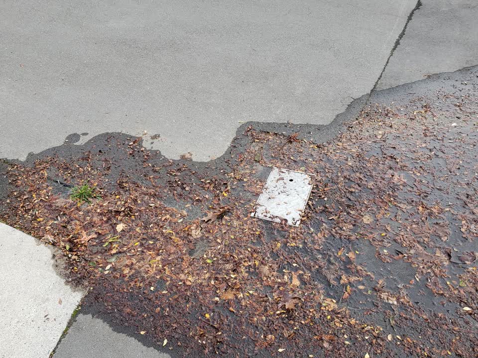 The photograph attached to this water supply report