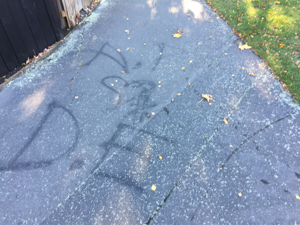 The photograph attached to this graffiti report