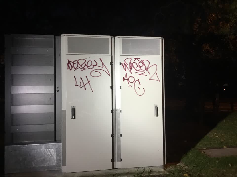 The photograph attached to this graffiti report