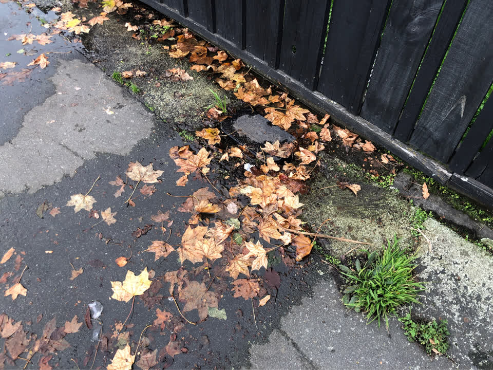 The photograph attached to this water supply report