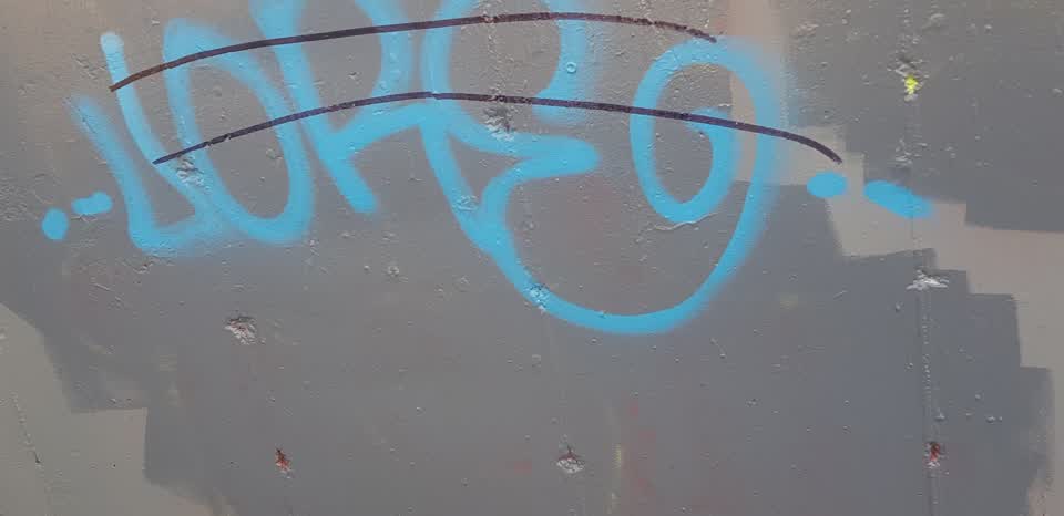 The photograph attached to this graffiti report