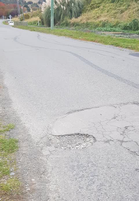 Roading/Streets, a report photo