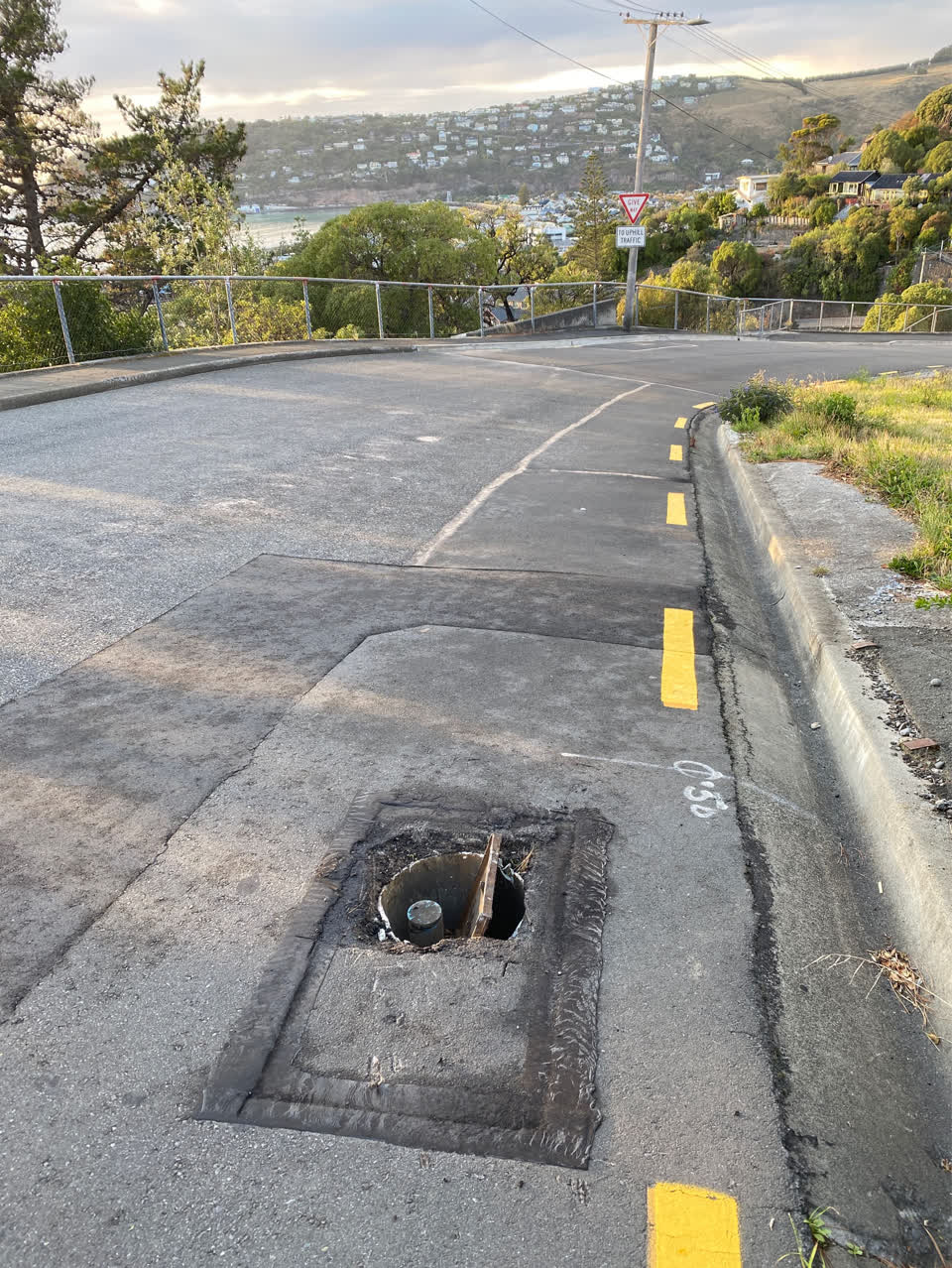 The photograph attached to this roading/streets report