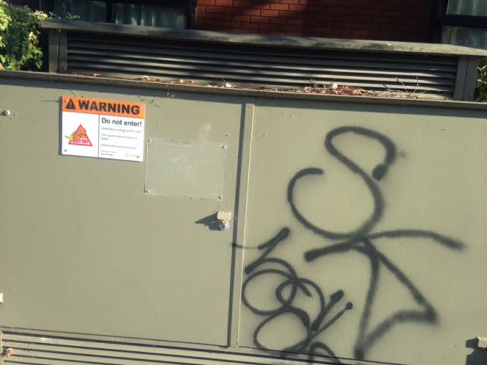 The photograph attached to this graffiti report