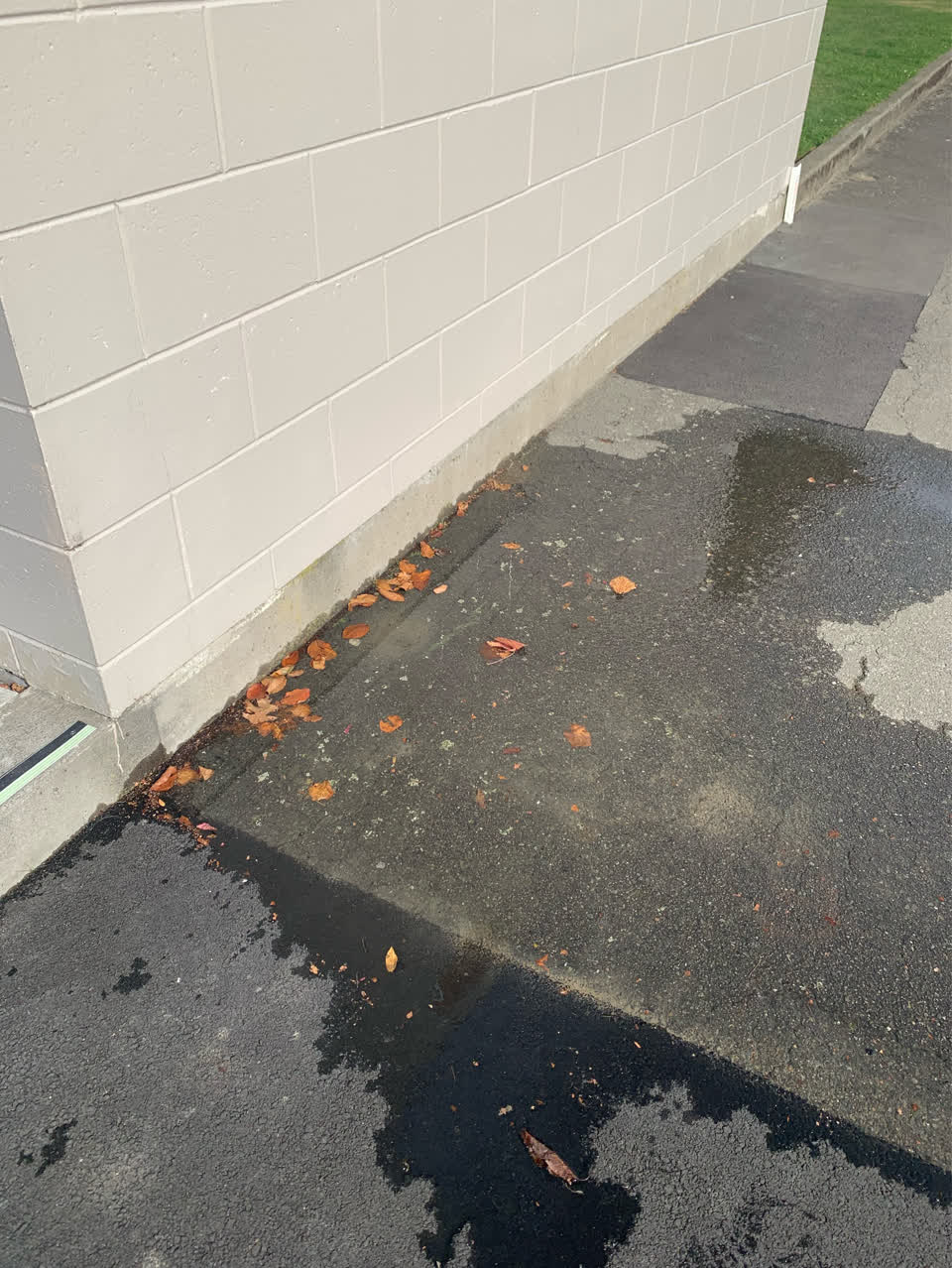 The photograph attached to this water supply report