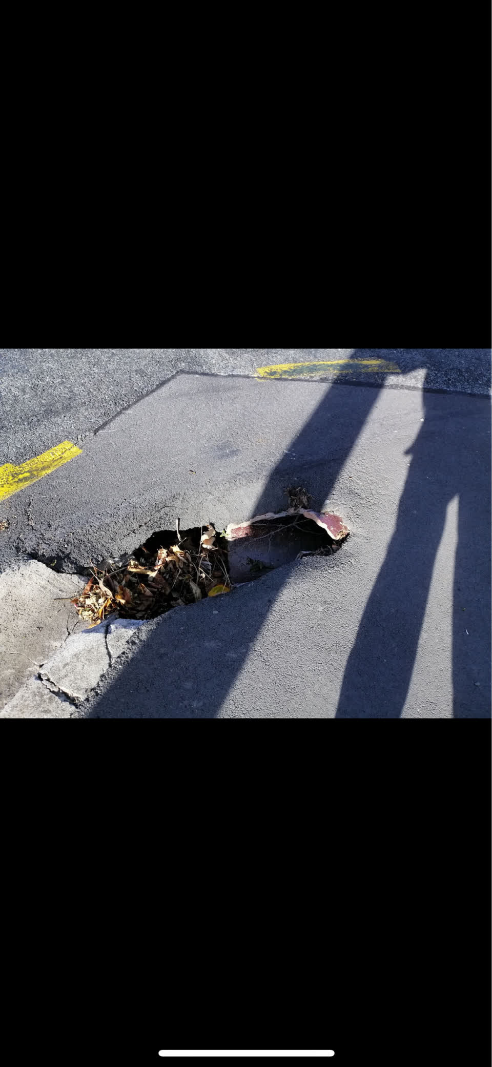 The photograph attached to this roading/streets report