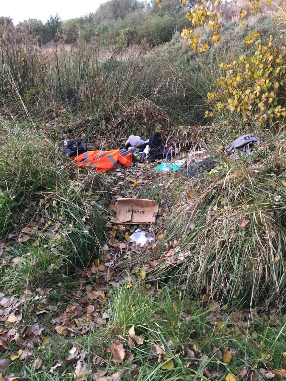 The photograph attached to this rubbish/recycling report