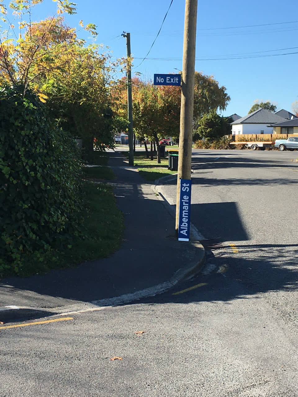The photograph attached to this roading/streets report
