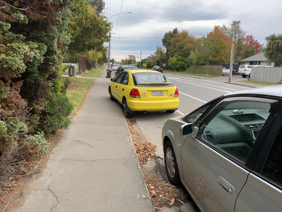 The photograph attached to this roading/streets report