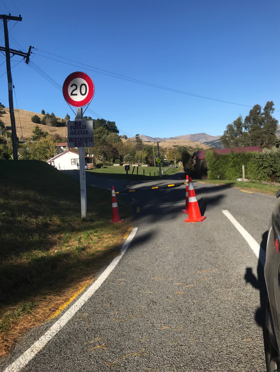 The photograph attached to this roading/streets report
