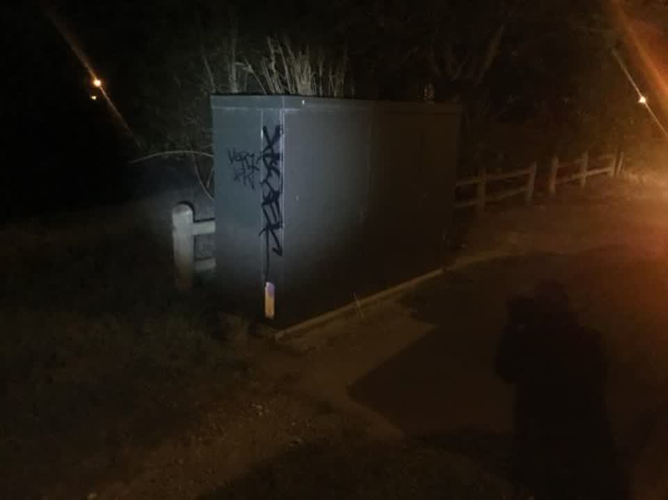 The photograph attached to this graffiti report