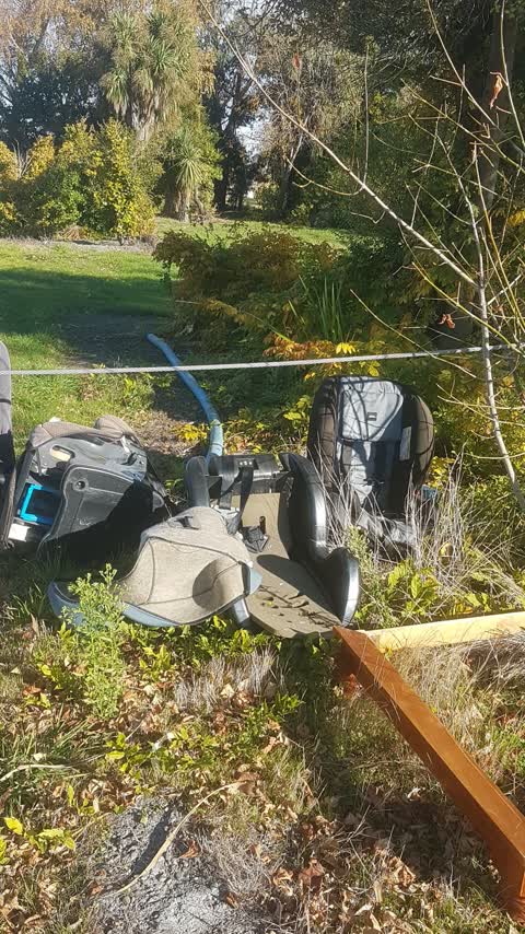 Rubbish/Recycling, a report photo