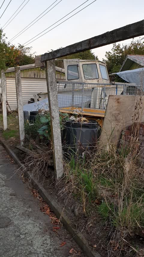 Roading/Streets, a report photo