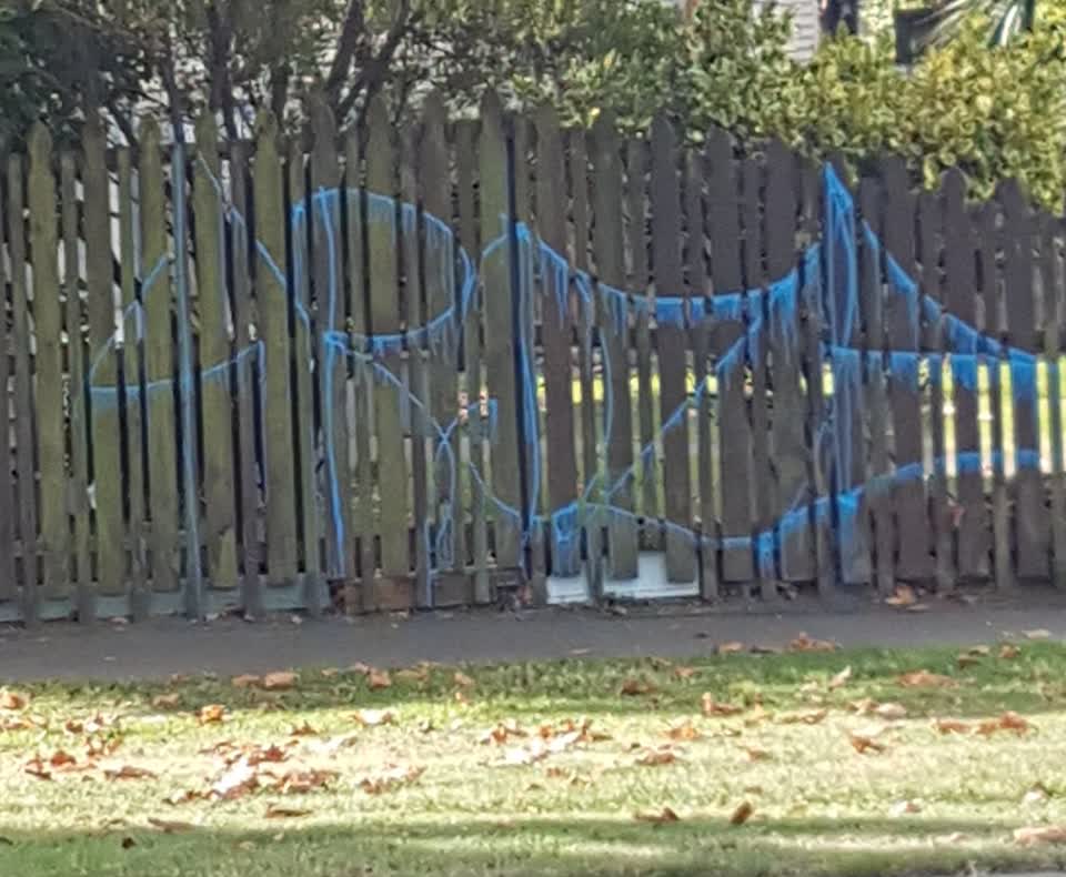 The photograph attached to this graffiti report