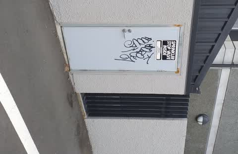 Graffiti, a report photo