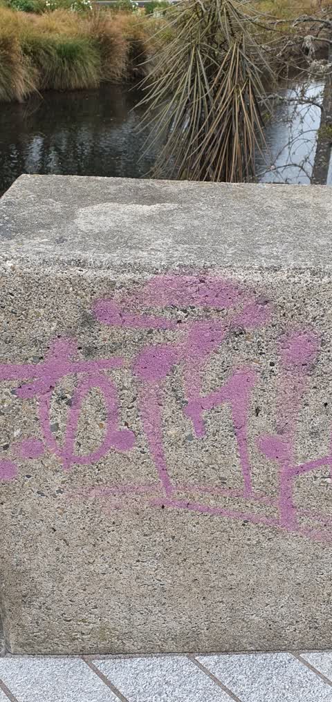 Graffiti, a report photo