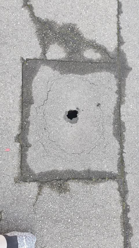 Roading/Streets, a report photo