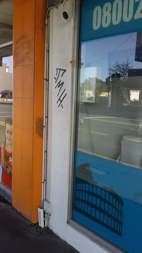 Graffiti, a report photo