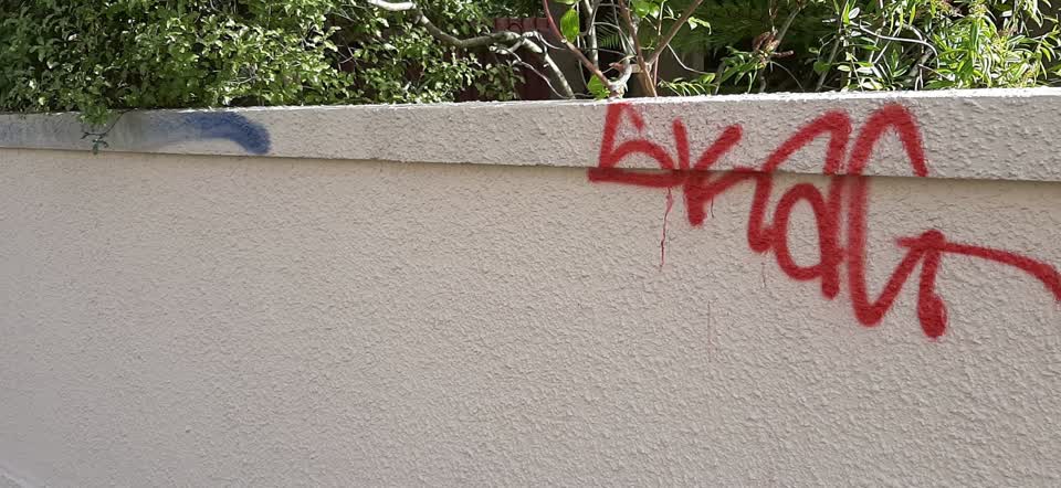 The photograph attached to this graffiti report