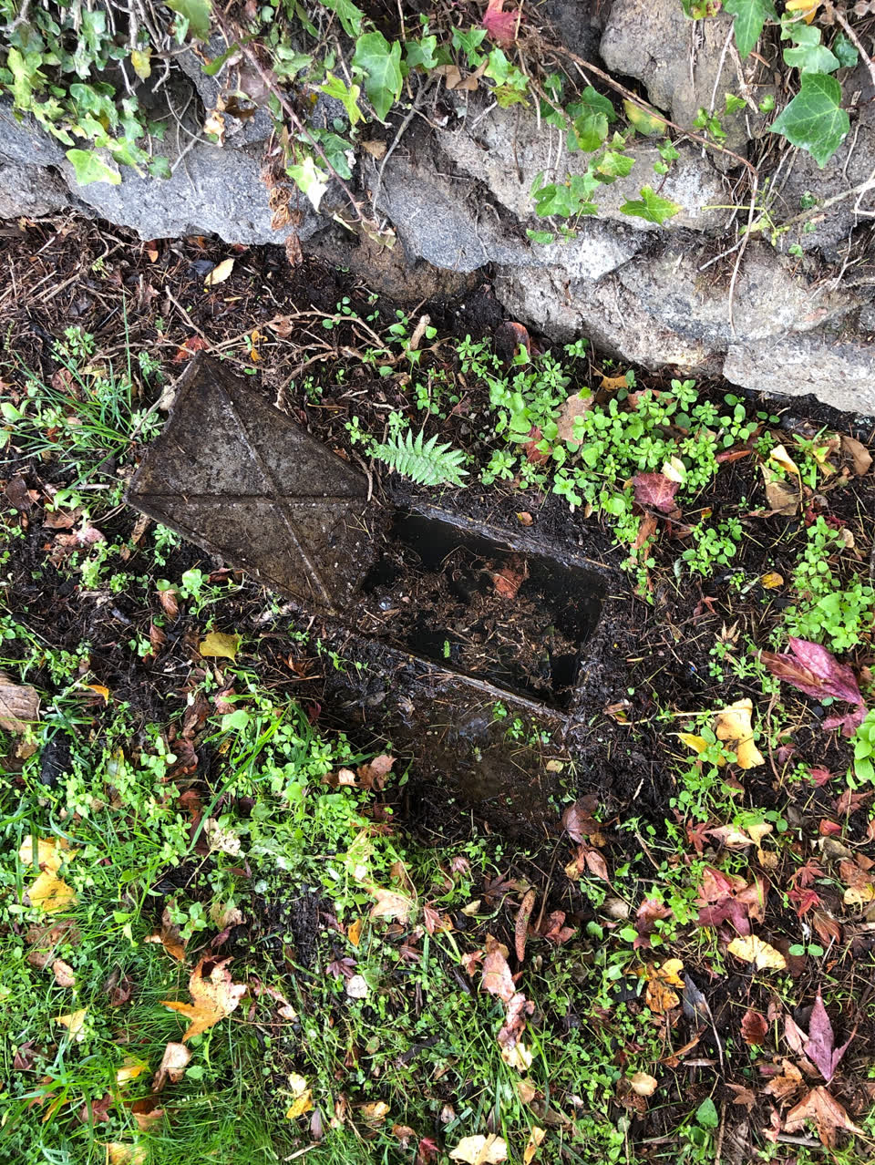 The photograph attached to this water supply report