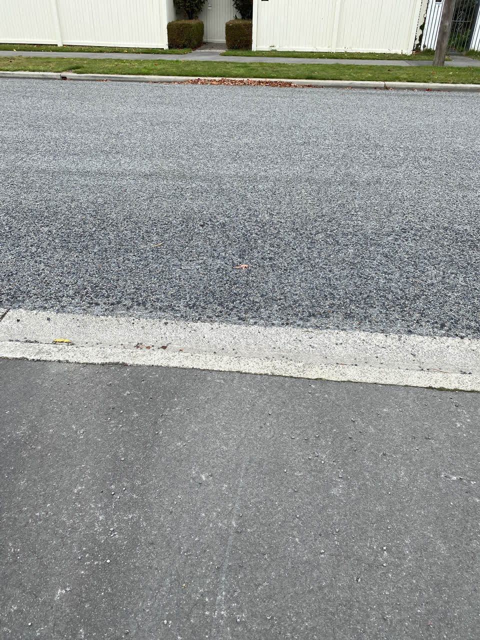 The photograph attached to this roading/streets report