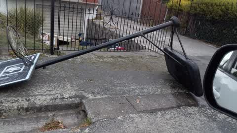 Rubbish/Recycling, a report photo