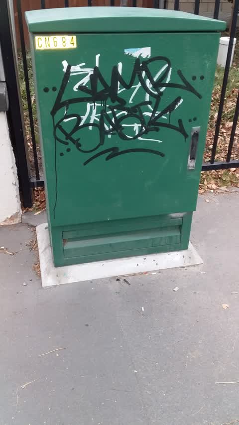Graffiti, a report photo