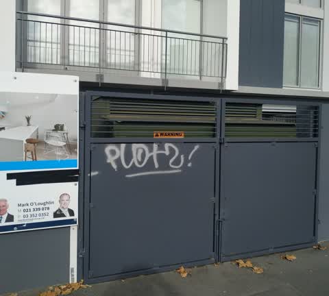 Graffiti, a report photo