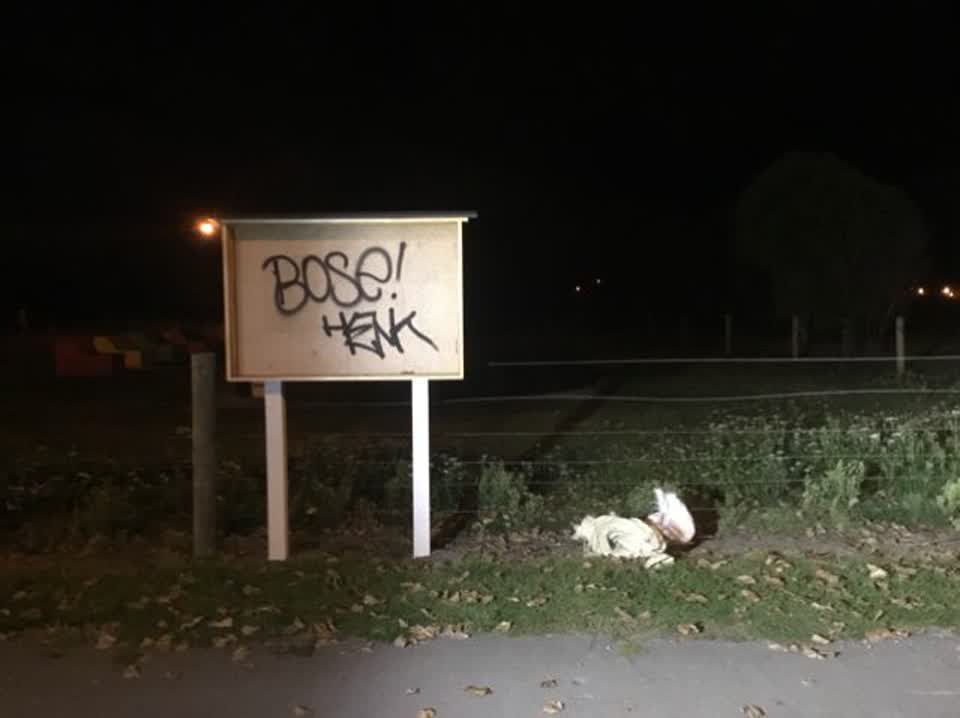 The photograph attached to this graffiti report