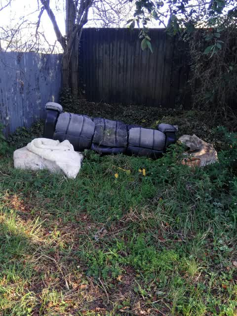 Rubbish/Recycling, a report photo