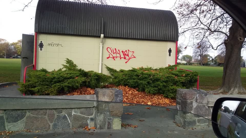 The photograph attached to this graffiti report