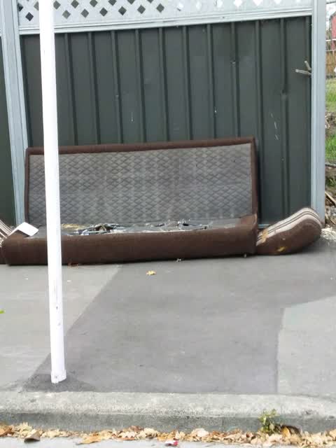 Rubbish/Recycling, a report photo