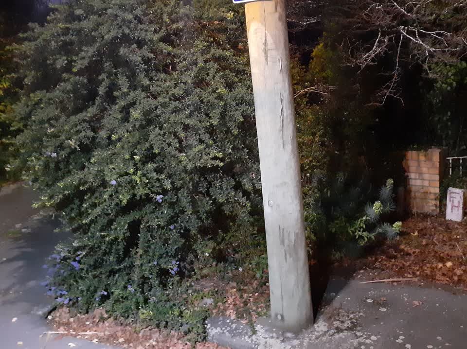 The photograph attached to this roading/streets report