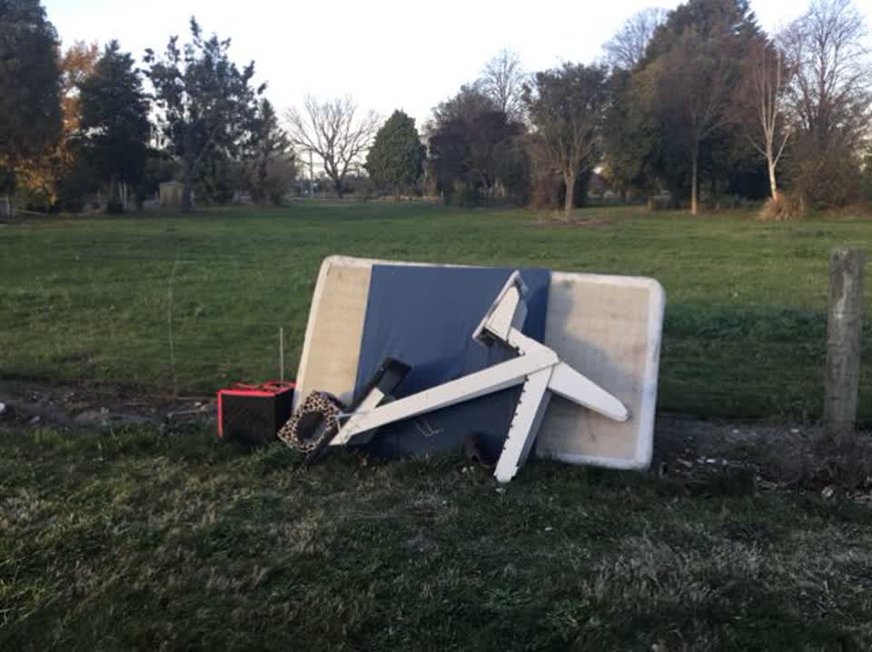 The photograph attached to this rubbish/recycling report