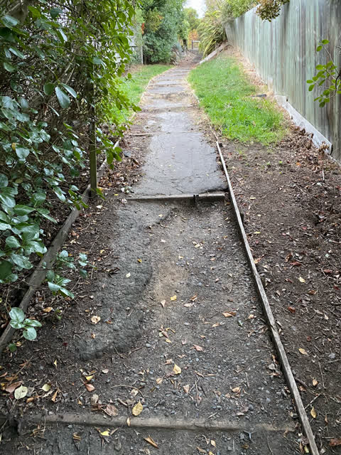 Roading/Streets, a report photo