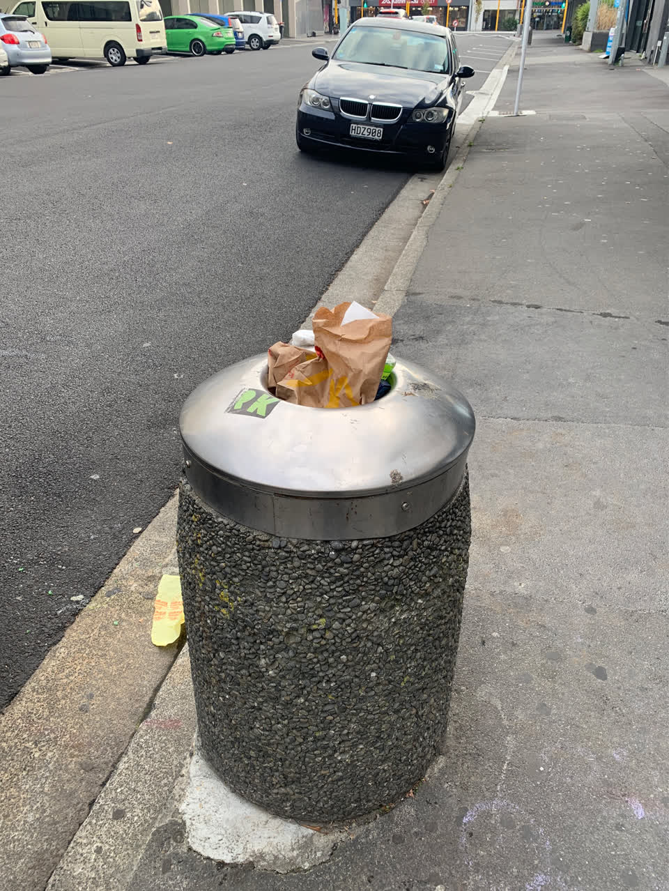 The photograph attached to this rubbish/recycling report