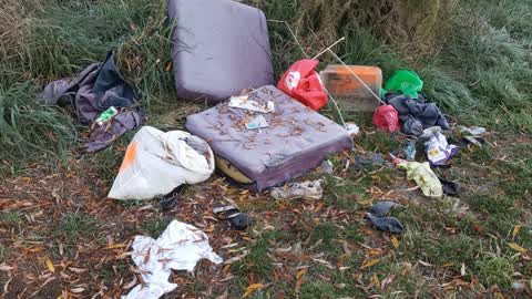 Rubbish/Recycling, a report photo