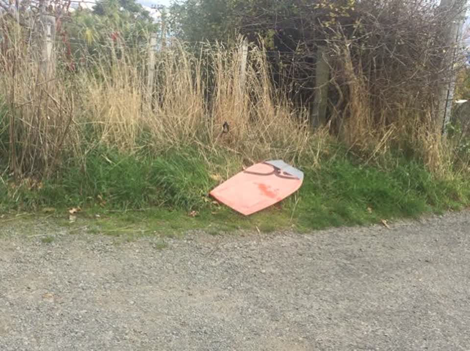 The photograph attached to this rubbish/recycling report