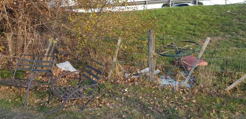 Rubbish/Recycling, a report photo